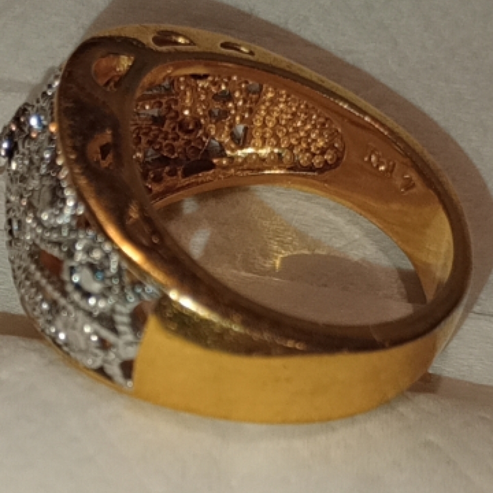 Avon Gold and Silver Intricate Women's Ring - Picture 6 of 8